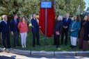 El alcalde inaugura la rotulación de la rotonda dedicada a Luis de Lezama