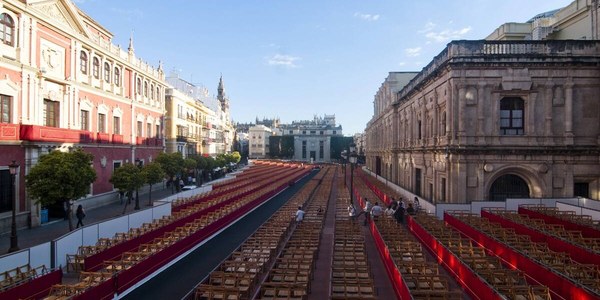 El Ayuntamiento dispondrá de 109 plazas para personas con discapacidad en la Carrera Oficial en la próxima Semana Santa