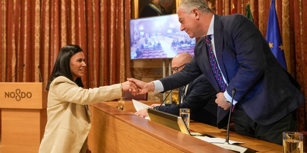 El Ayuntamiento de Sevilla incorpora un segundo nuevo habilitado nacional con la toma de posesión de Eva María Delis Ruiz como Viceinterventora de Fondos