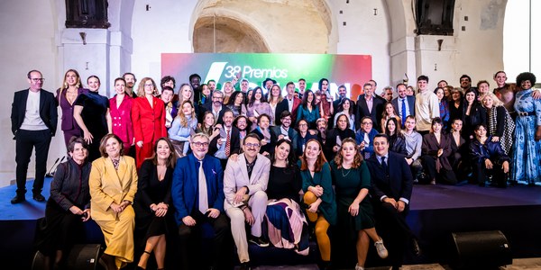 El Ayuntamiento respalda al cine andaluz en los Premios ASECAN ...