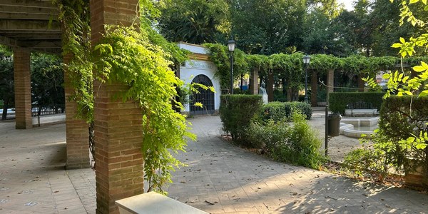 El Gobierno de Sanz pondrá en marcha un servicio para conservar y reparar los pavimentos de los parques y jardines históricos, Amate y el Parque de los Príncipes