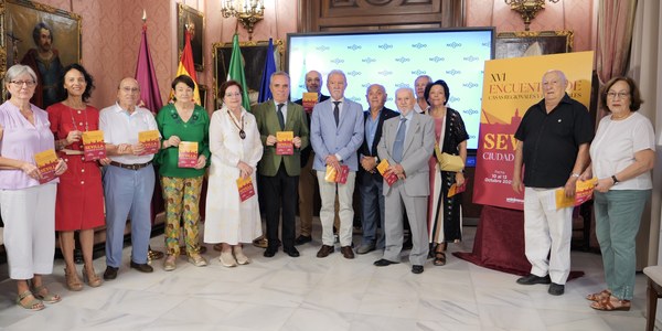 Los Jardines de Murillo acogerán la XVI Edición del Encuentro de Casas Regionales y Provinciales