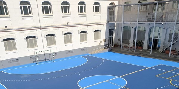 El Gobierno de Sanz renovará las fachadas interiores del CEIP José María del Campo en Triana por más de 155 000 euros