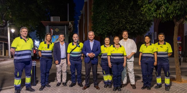 Sanz acompaña a los serenos en su primera semana en El Cerro del Águila, que se convierte en el barrio número 35 con este servicio de proximidad nocturna