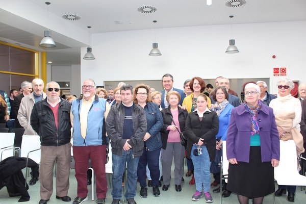 Foto alcalde centro mayores (2).JPG Foto alcalde centro mayores (2).JPG