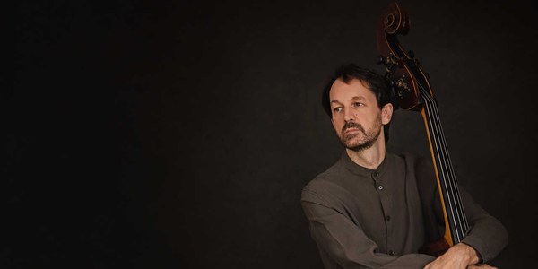 PABLO MARTÍN CAMINERO con la colaboración de MARÍA MORENO - Trilogía. Al baile.