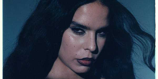 ÁNGELES TOLEDANO - La misma sangre del cuerpo