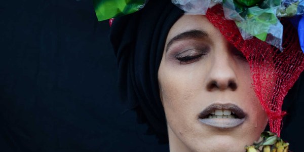 SARA JIMÉNEZ EN COMPAÑIA - La compañía