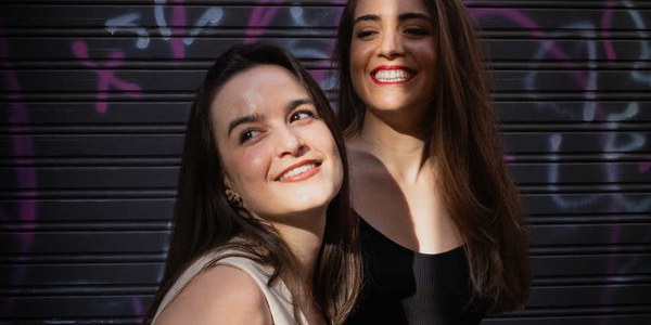 BRETÓN Y EL PARÍS DE SU ÉPOCA - Natalia Labourdette & Victoria Guerrero