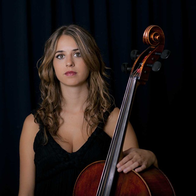 Isabel Gómez-Serranillos (violonchelo) Foto_ Diego de los Reyes.jpg Isabel Gómez-Serranillos (violonchelo) Foto_ Diego de los Reyes.jpg