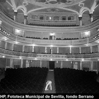Teatro Lope de Vega. Obras para la reapertura en el cincuenta aniversario de su inauguración. Aspecto del nuevo patio de butacas. 1979©ICAS-SAHP, Fototeca Municipal de Sevilla, fondo Serrano