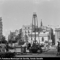 Sondeos de prospección para la construcción del metropolitano en Sevilla. Julio de 1968. ©ICAS-SAHP, Fototeca Municipal de Sevilla, fondo Serafín
