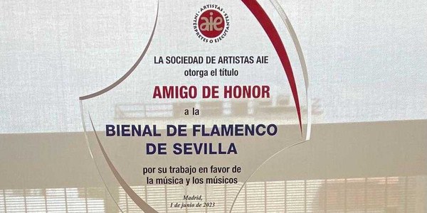 La Bienal de Flamenco es galardonada por la asociación de artistas AIE